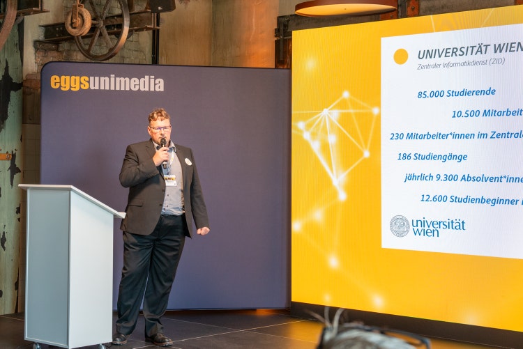 Martin Hildwein on stage